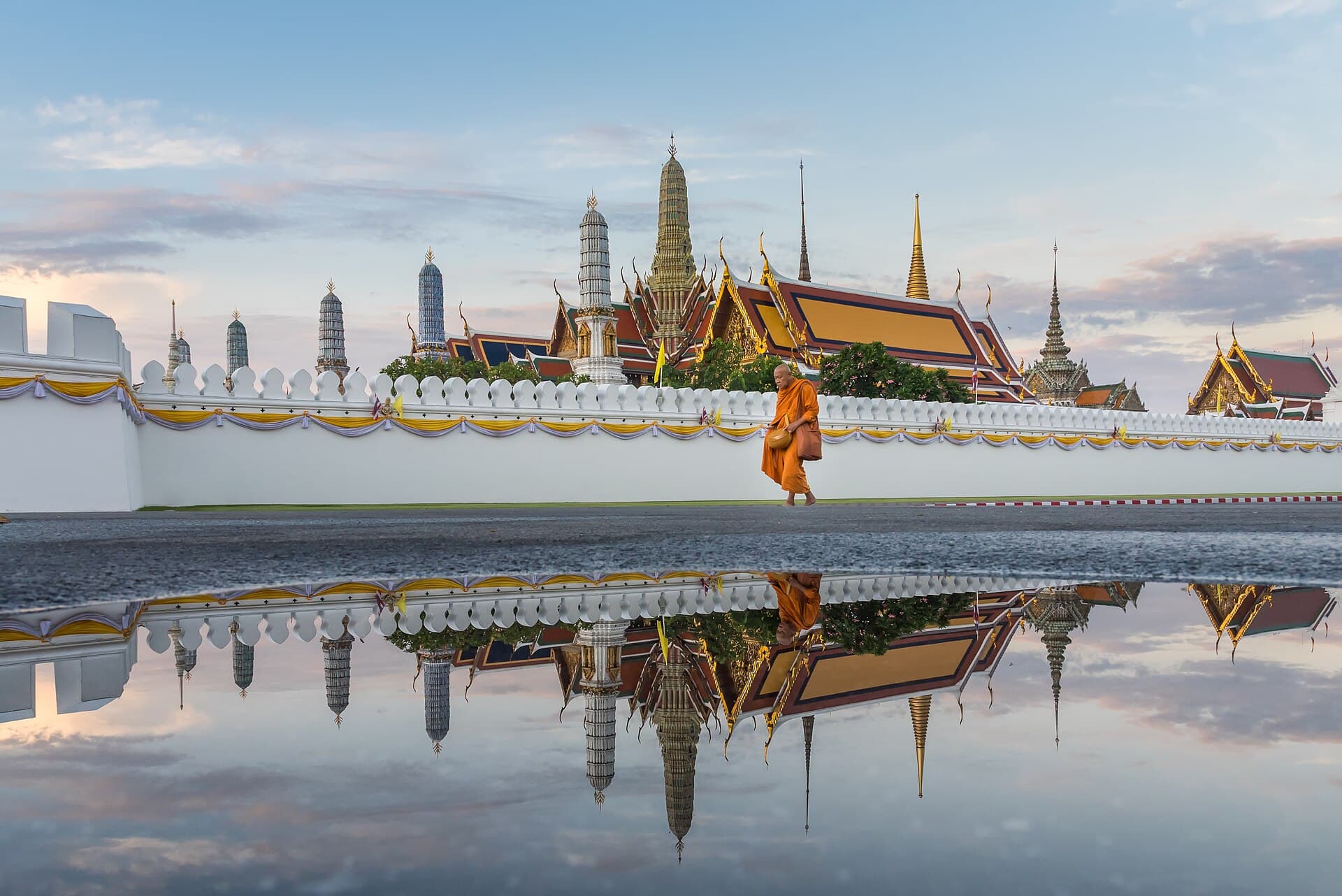The golden spires of the Grand Palace and Temple of the Emerald Buddha, Bangkok